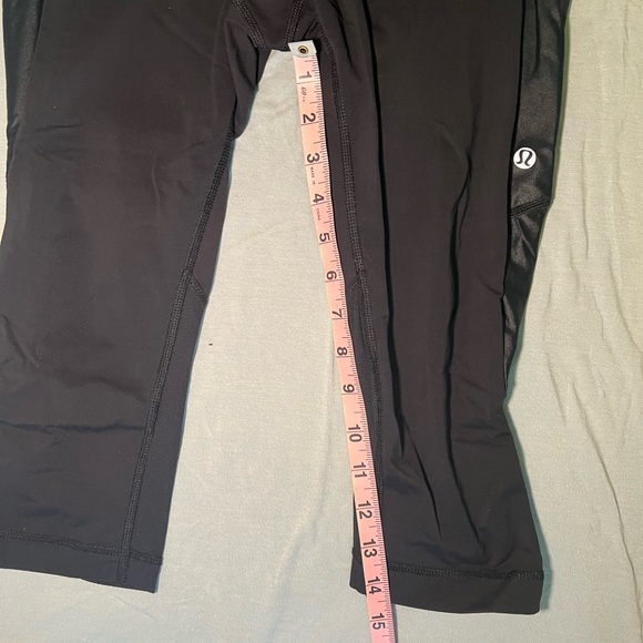 Lululemon Black and Green Leggings Size 6 - Picture 5 of 5